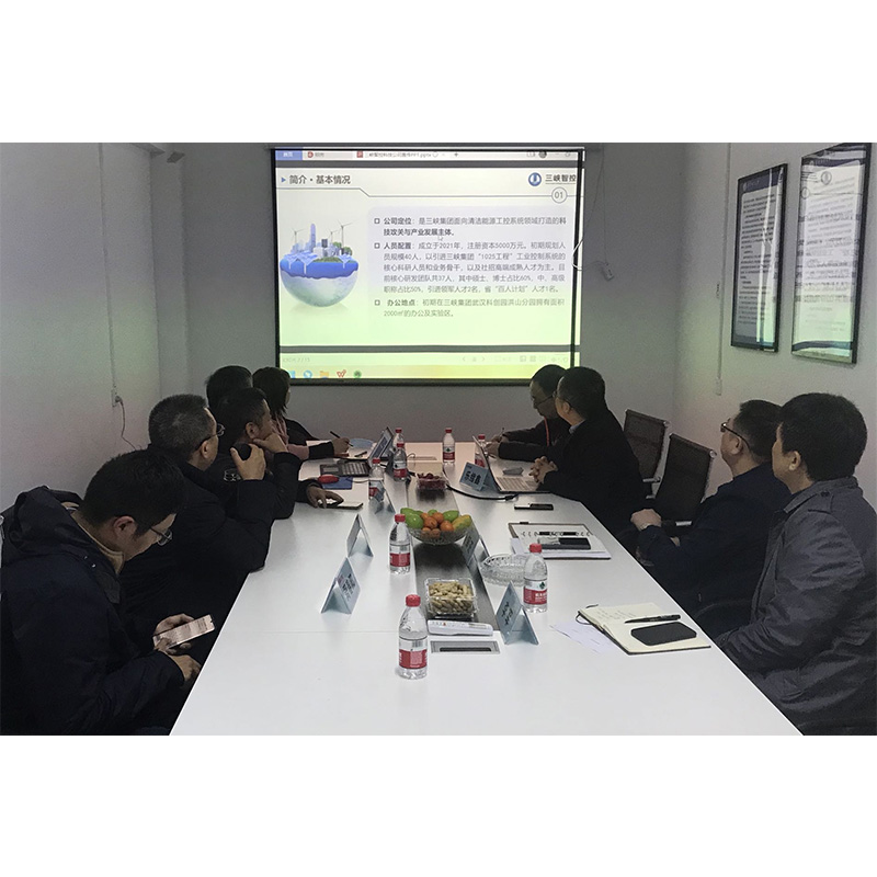 公司與三峽智控和華中科技大學(xué)軟件學(xué)院共同探討研發(fā)工控領(lǐng)域國產(chǎn)化