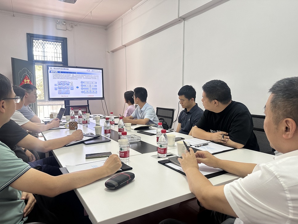 國家電網武漢南瑞公司來公司考察交流 國家電網武漢南瑞公司來公司考察交流